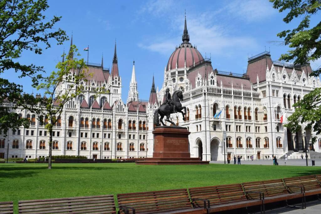 Cosy Apartment Just Next To Parliament بودابست المظهر الخارجي الصورة